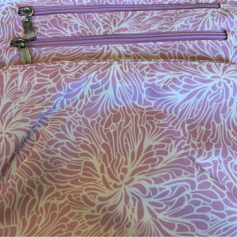Baggallini Pink Floral Crossbody Bag 3 Outside Zip Pockets adjustable Strap - Picture 4 of 14